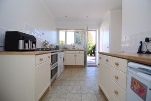 Kitchen- click for photo gallery